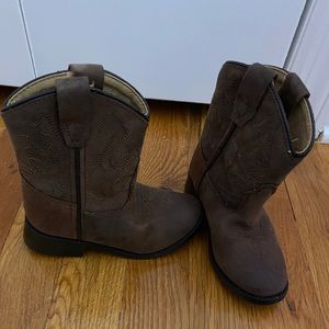 Toddler girl’s cowboy boots